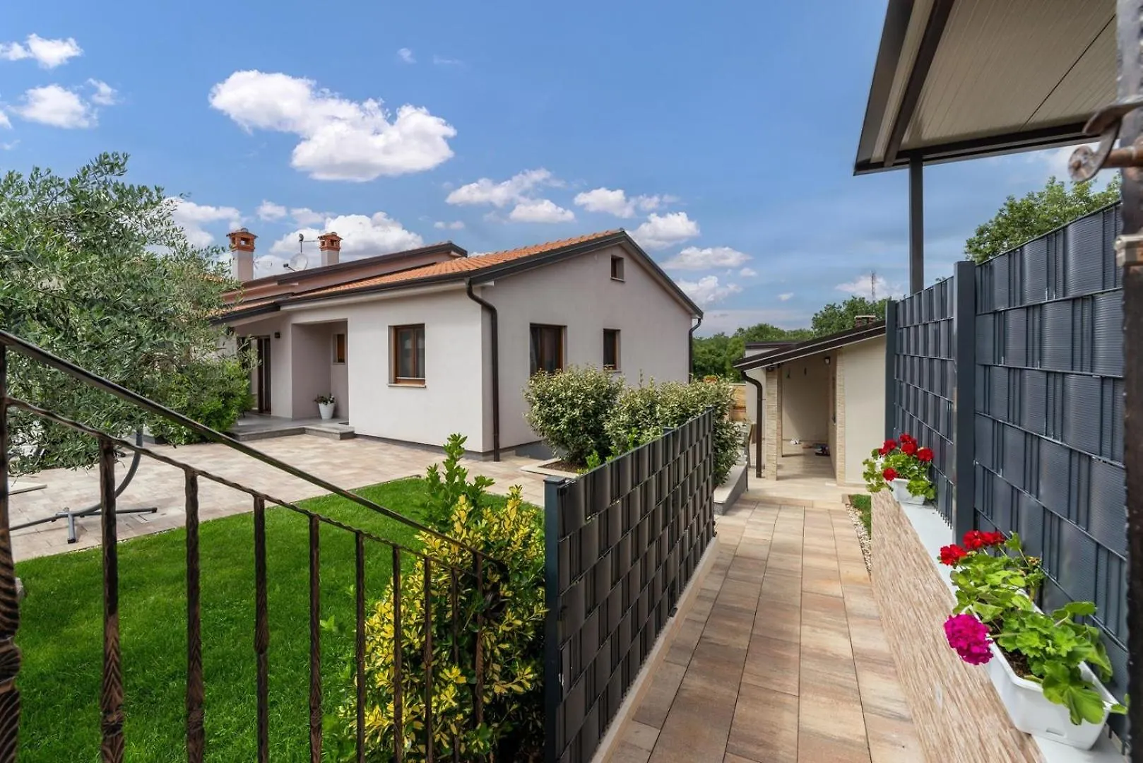 Villa Ajlin With Private Pool Sveti Lovreč Pazenatički 0*,