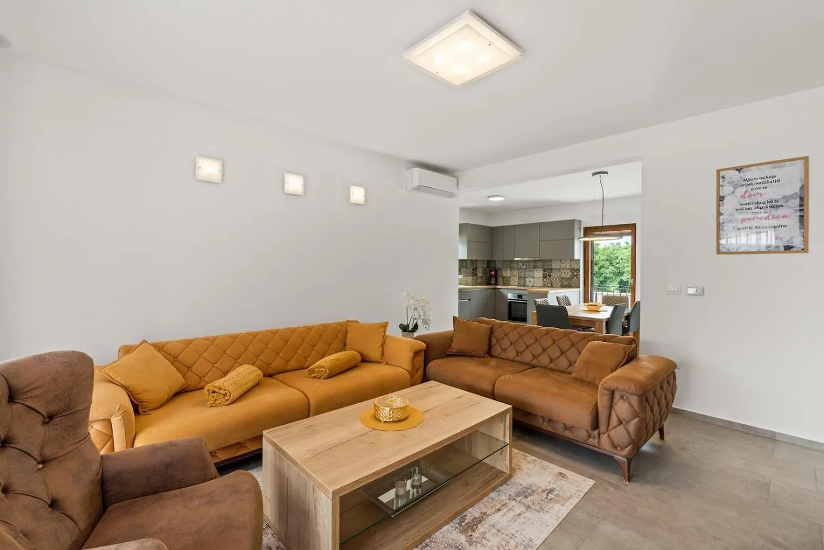 Villa Ajlin With Private Pool Sveti Lovreč Pazenatički Kroatien