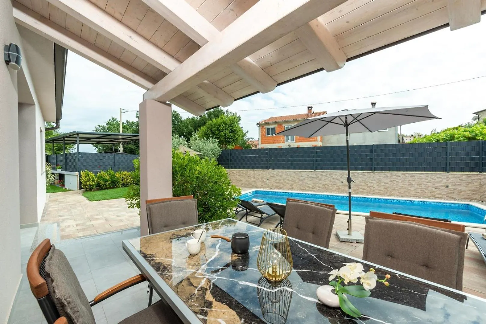 Villa Ajlin With Private Pool Sveti Lovreč Pazenatički