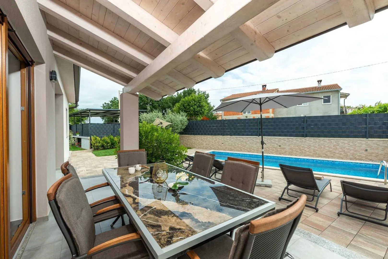 Villa Ajlin With Private Pool Sveti Lovreč Pazenatički